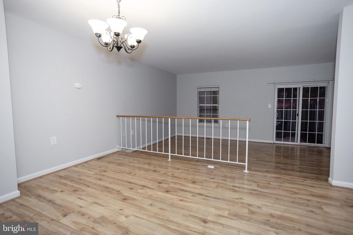 Chandelier, Empty room, Interior, Wood Texture Flooring