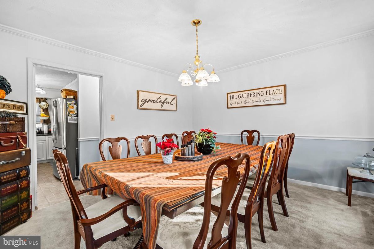 Chandelier, Dining room, Interior, Kitchen, Pendant Lights