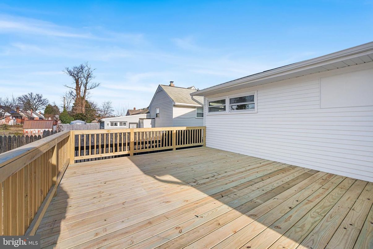 Exterior, Wood Texture Flooring