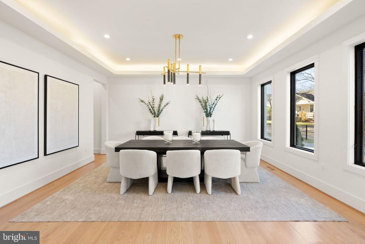 Dining room, Interior, Pendant Lights, Recessed Lighting, Wood Texture Flooring