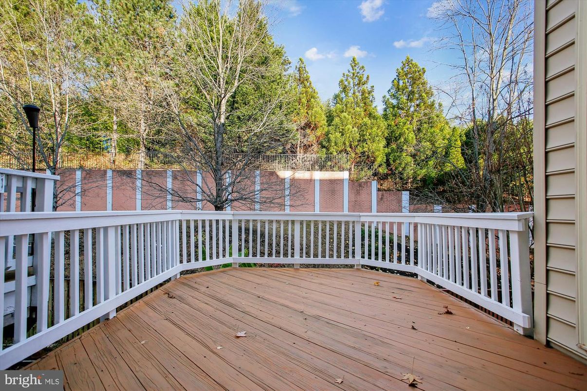 Exterior, Wood Texture Flooring