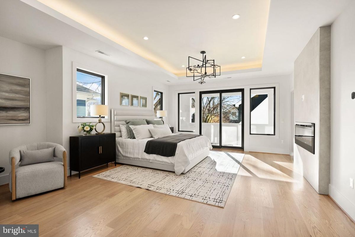 Bedroom, Interior, Pendant Lights, Recessed Lighting, Wood Texture Flooring