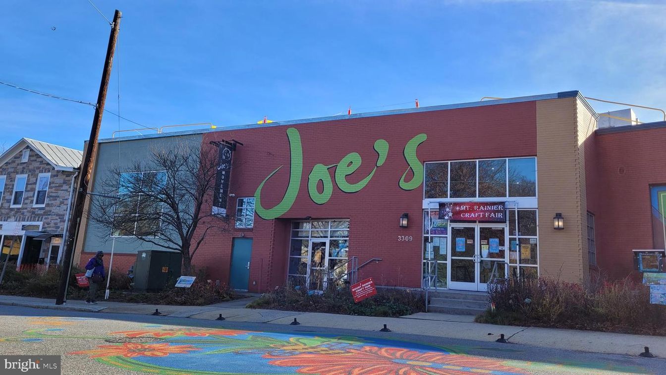 Exterior, Facade, Brick Facade, None