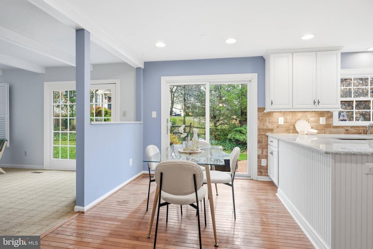 Dining room, Interior, Kitchen, Recessed Lighting, Wood Texture Flooring