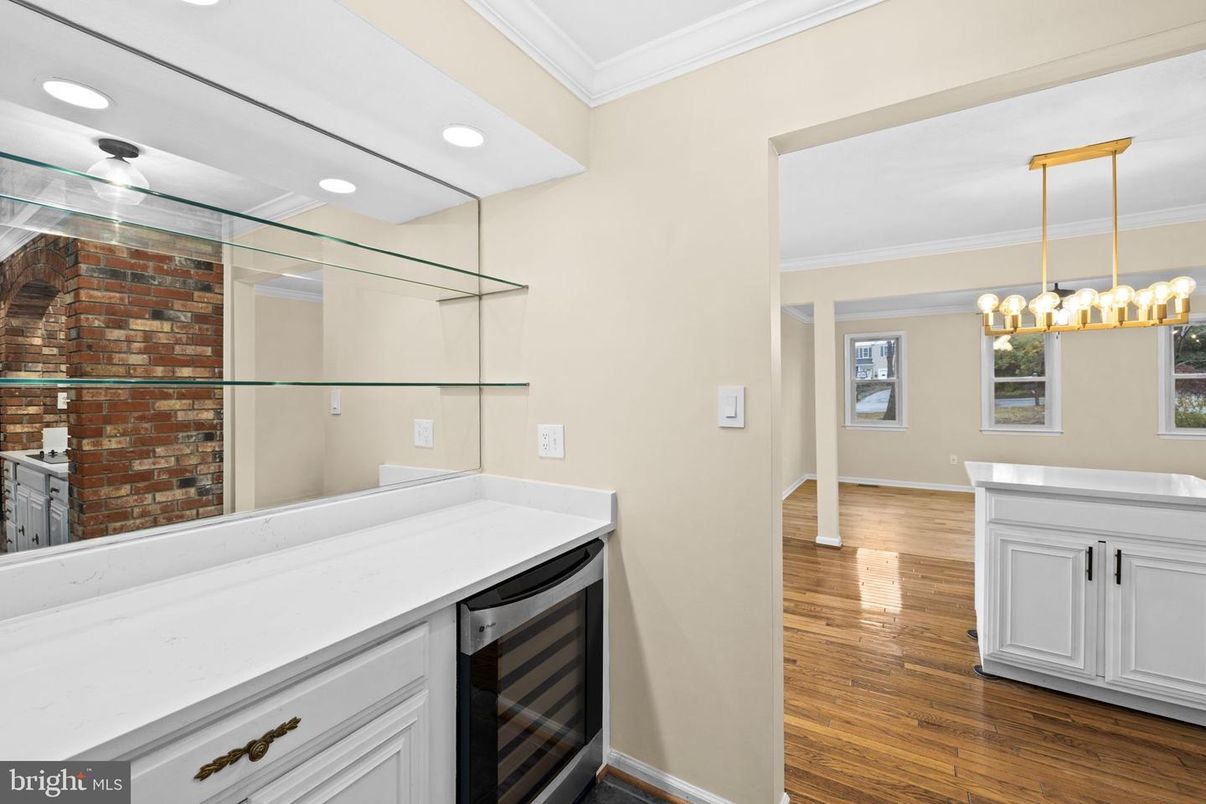 Interior, Pendant Lights, Recessed Lighting, Stone Walls, Wood Texture Flooring