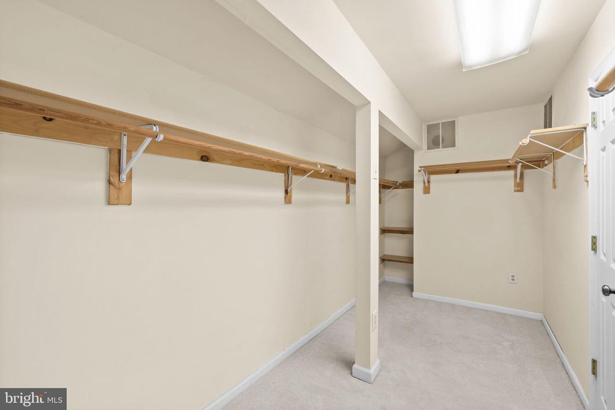Interior, Walk-in Closets