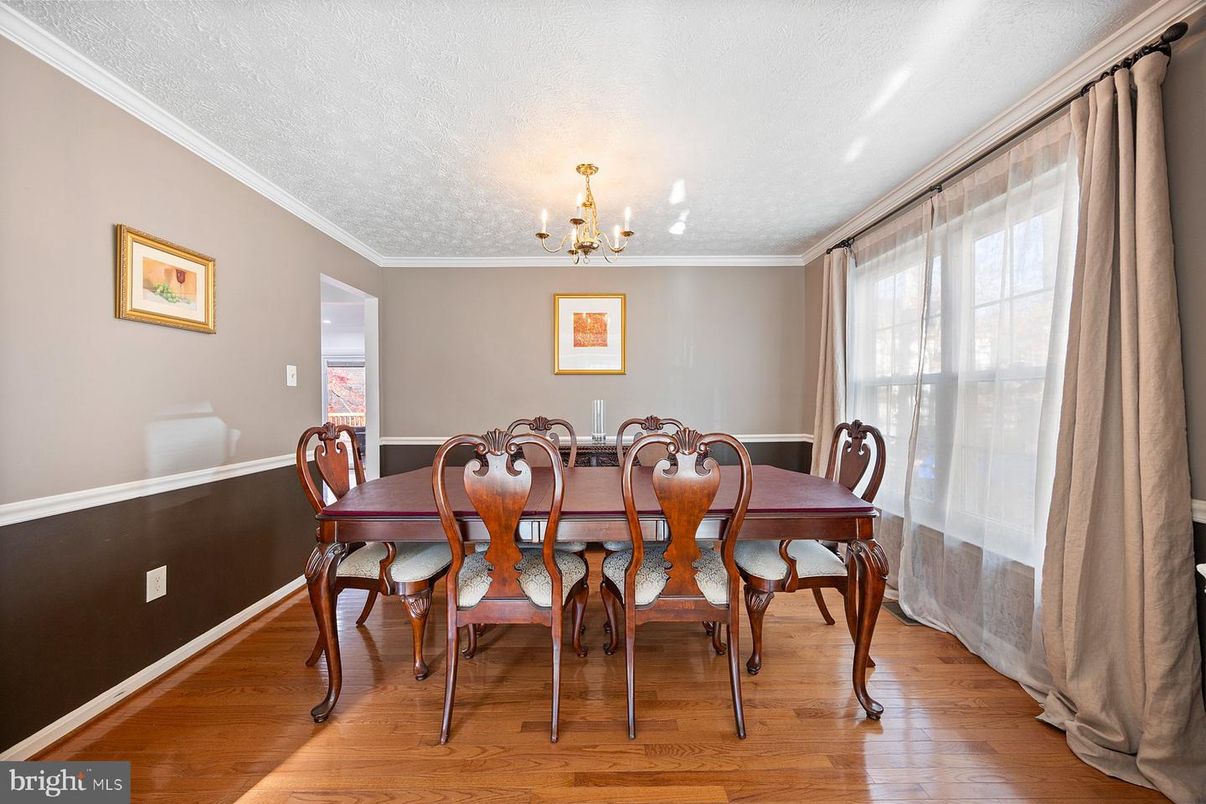 Chandelier, Dining room, Interior, Wood Texture Flooring