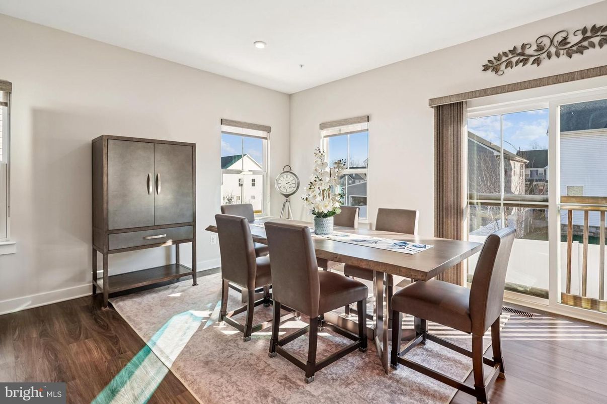 Dining room, Interior, Recessed Lighting, Wood Texture Flooring