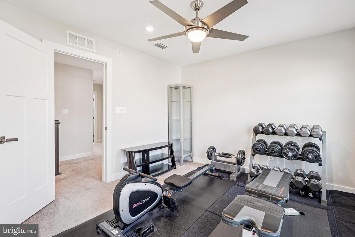 Fitness Equipment, Interior, Recessed Lighting
