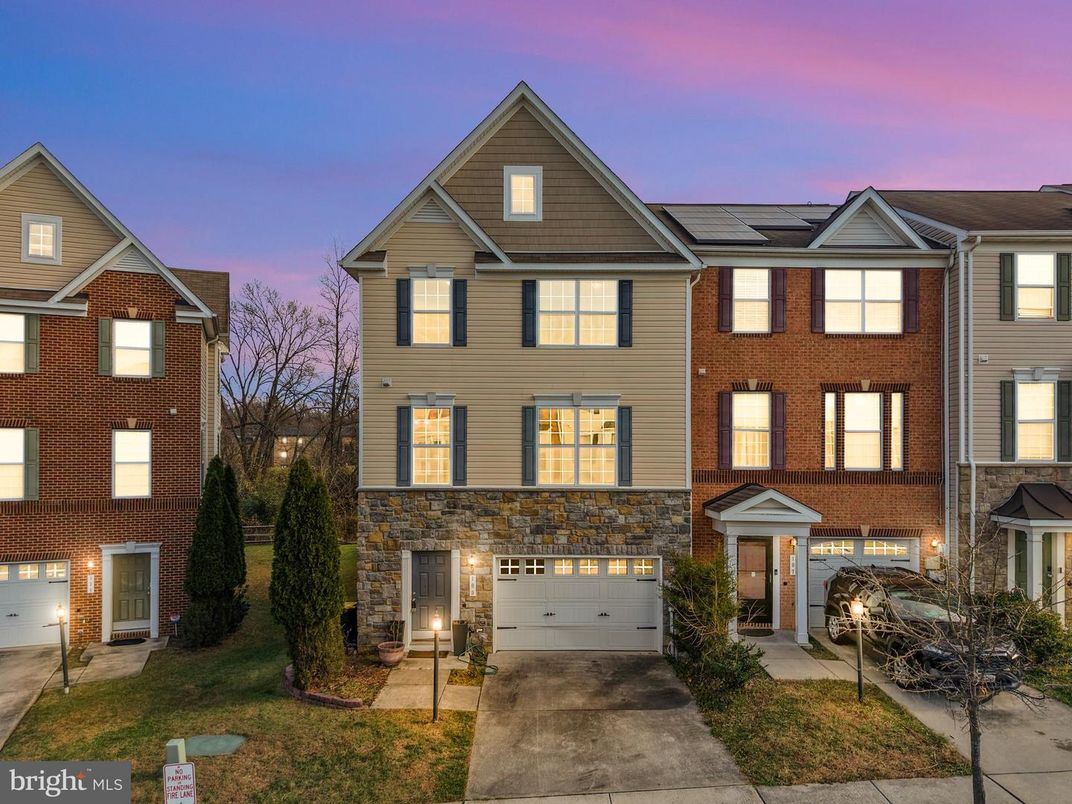 Attached, Exterior, Facade, Brick Facade, Rowhouse