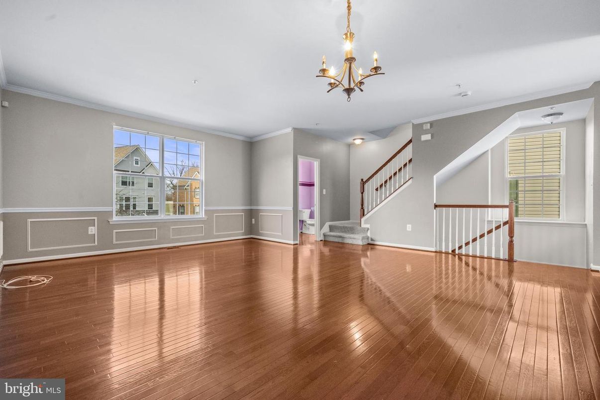 Chandelier, Empty room, Interior, Wood Texture Flooring