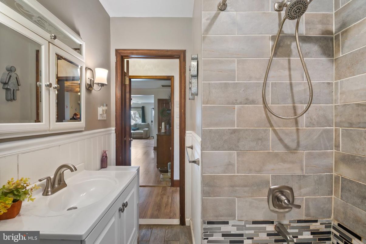 Bathroom, Interior, Wood Texture Flooring