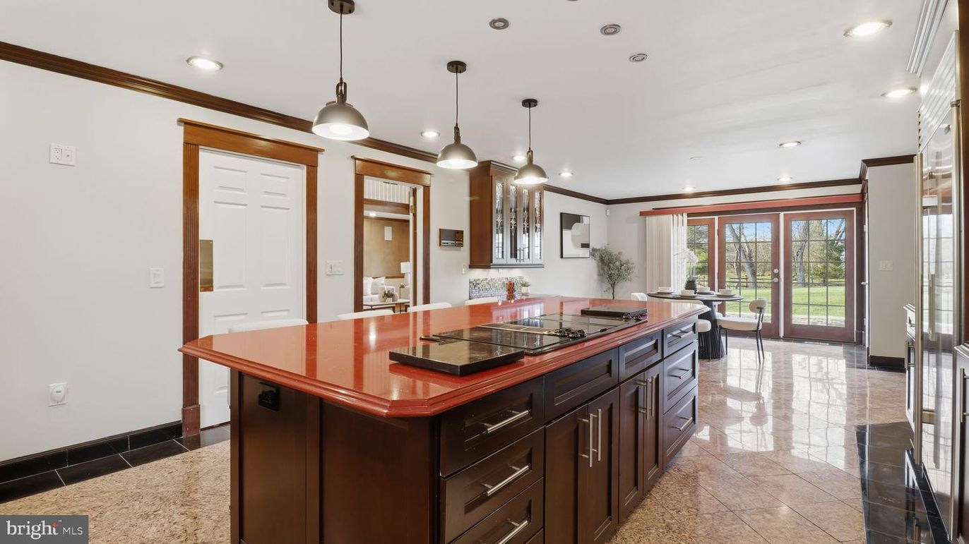 Dining room, Interior, Kitchen, Pendant Lights, Recessed Lighting