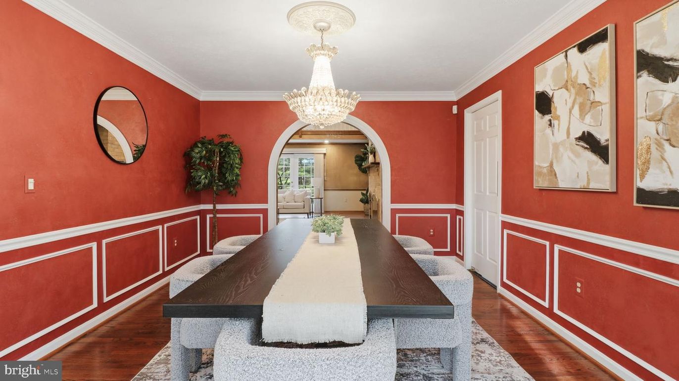 Chandelier, Dining room, Interior, Wood Texture Flooring