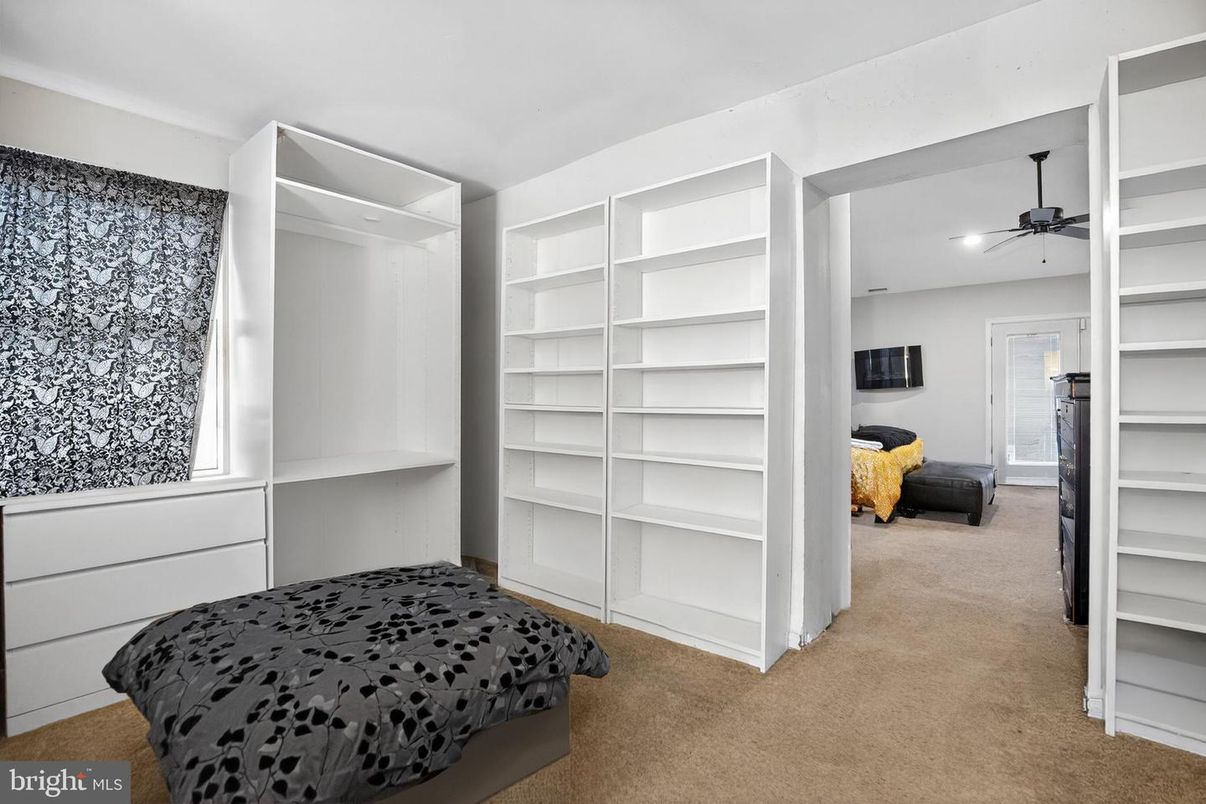 Interior, Recessed Lighting, Walk-in Closets