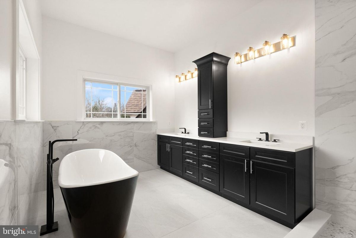 Bathroom, Dual Sink Vanities, Free Standing Baths, Interior, Marble, Marble Walls