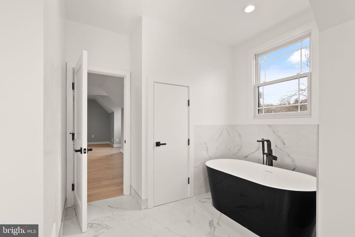 Bathroom, Free Standing Baths, Interior, Marble, Marble Walls, Recessed Lighting