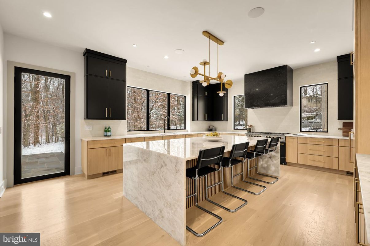 Interior, Kitchen, Pendant Lights, Recessed Lighting, Wood Texture Flooring