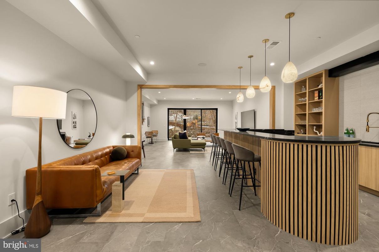 Interior, Living room, Pendant Lights, Recessed Lighting