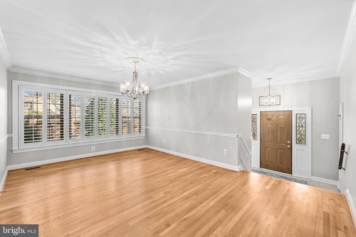 Chandelier, Empty room, Interior, Pendant Lights, Wood Texture Flooring