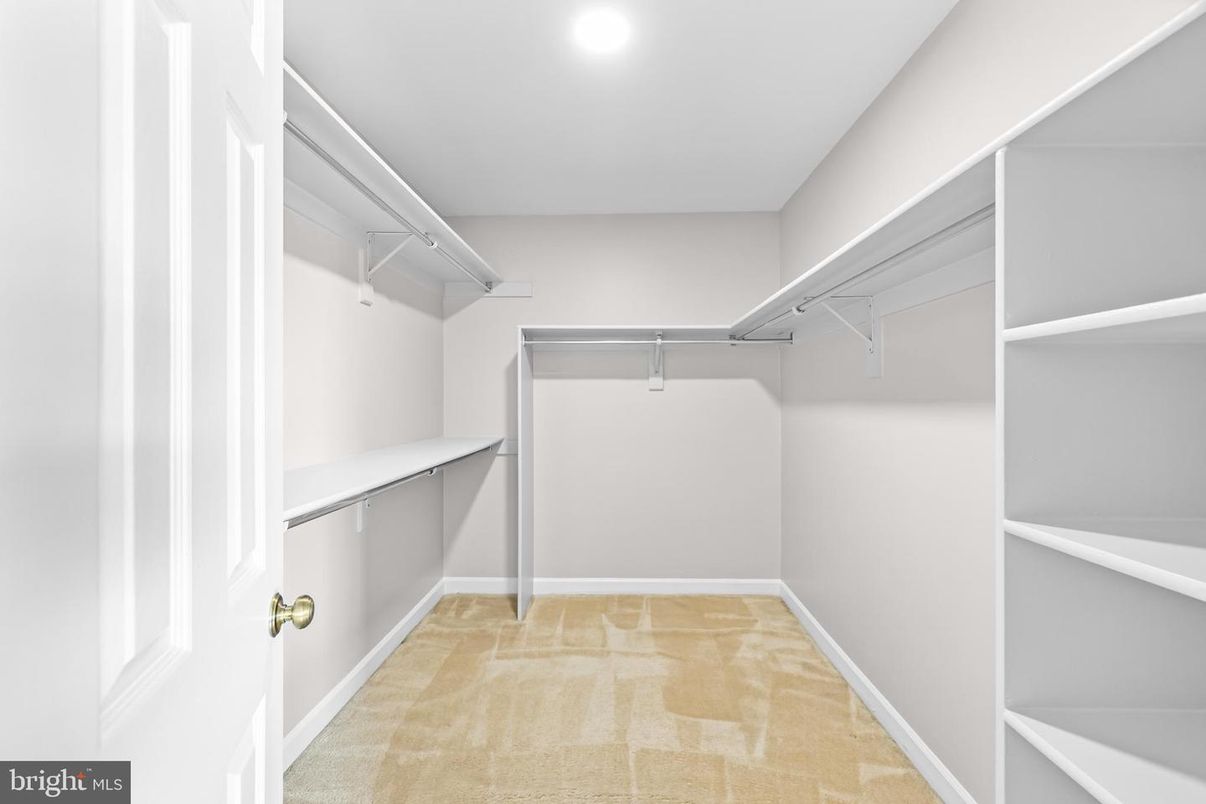 Interior, Recessed Lighting, Walk-in Closets