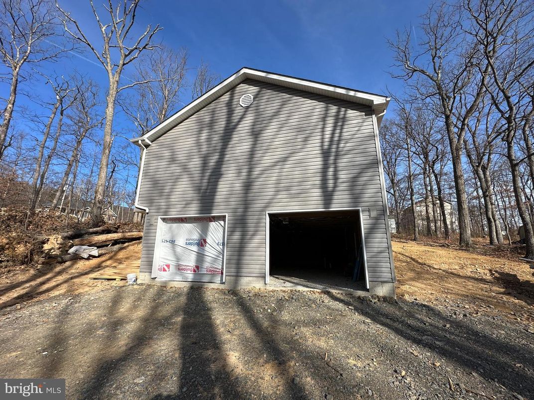 Backyard, Detached Garage, Exterior