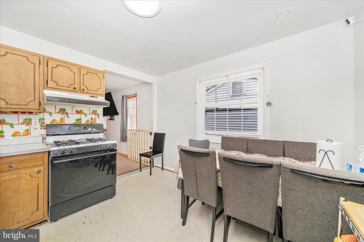 Dining room, Interior, Kitchen, Recessed Lighting