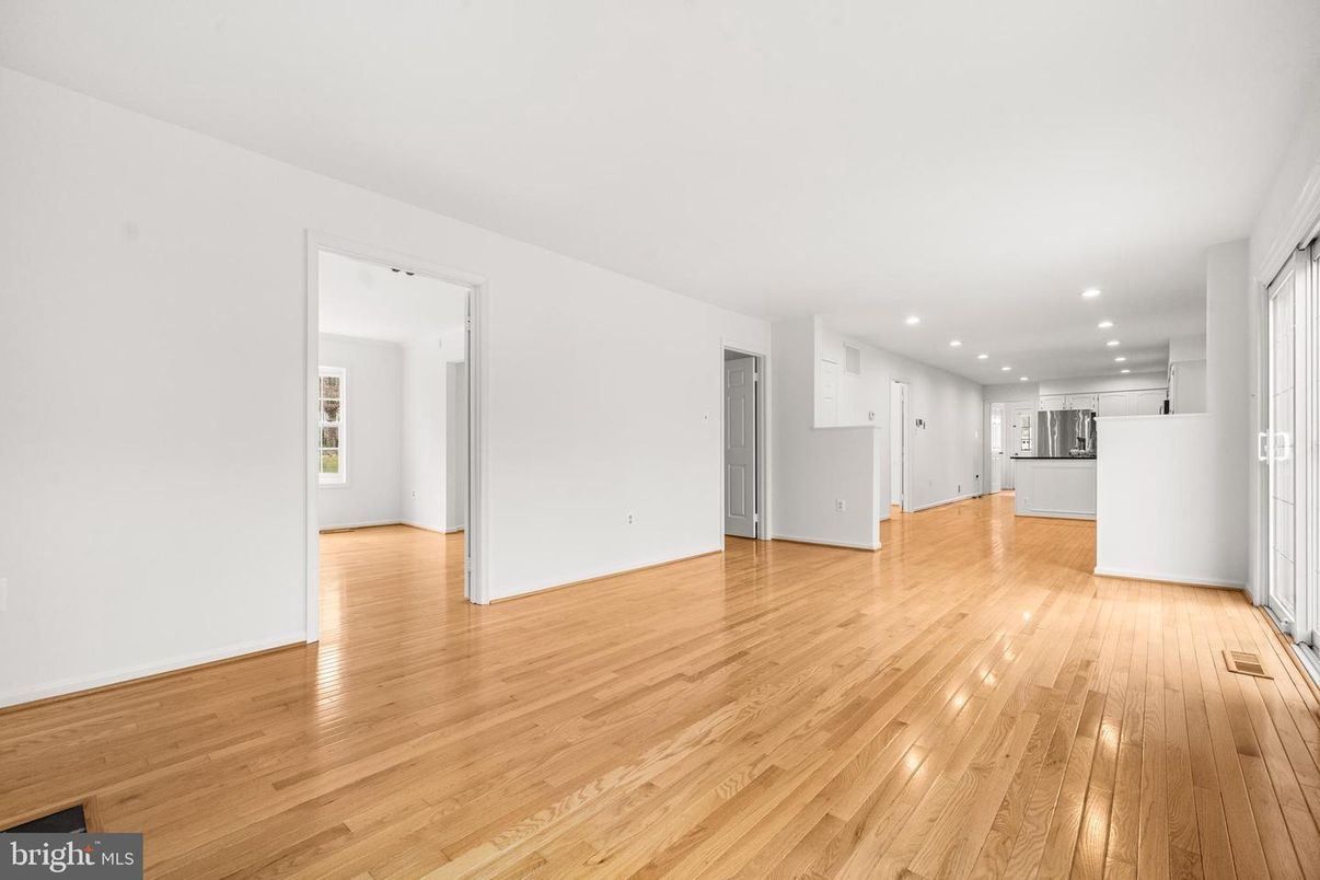 Empty room, Interior, Kitchen, Recessed Lighting, Wood Texture Flooring