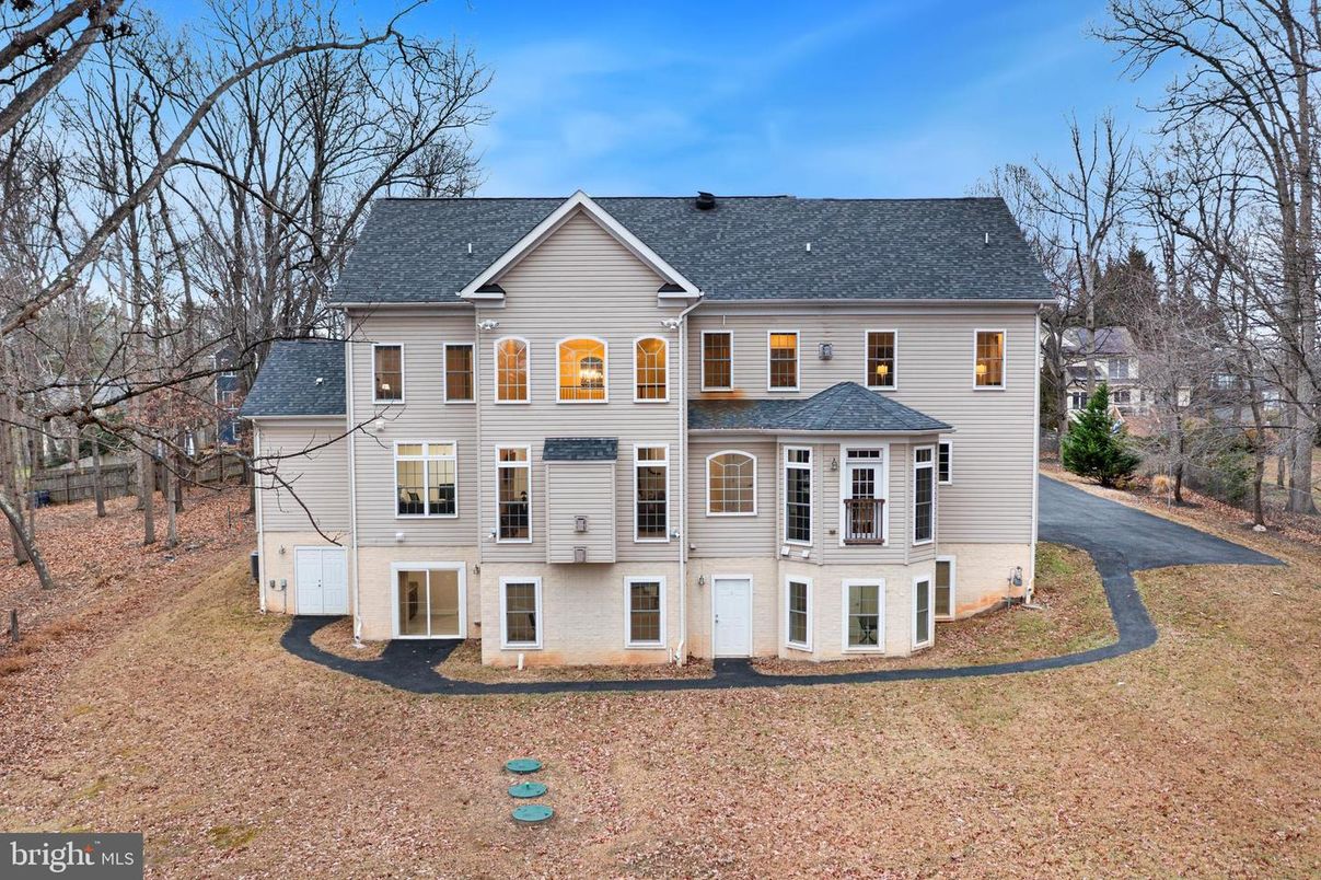 Backyard, Exterior, Facade, Farmhouse