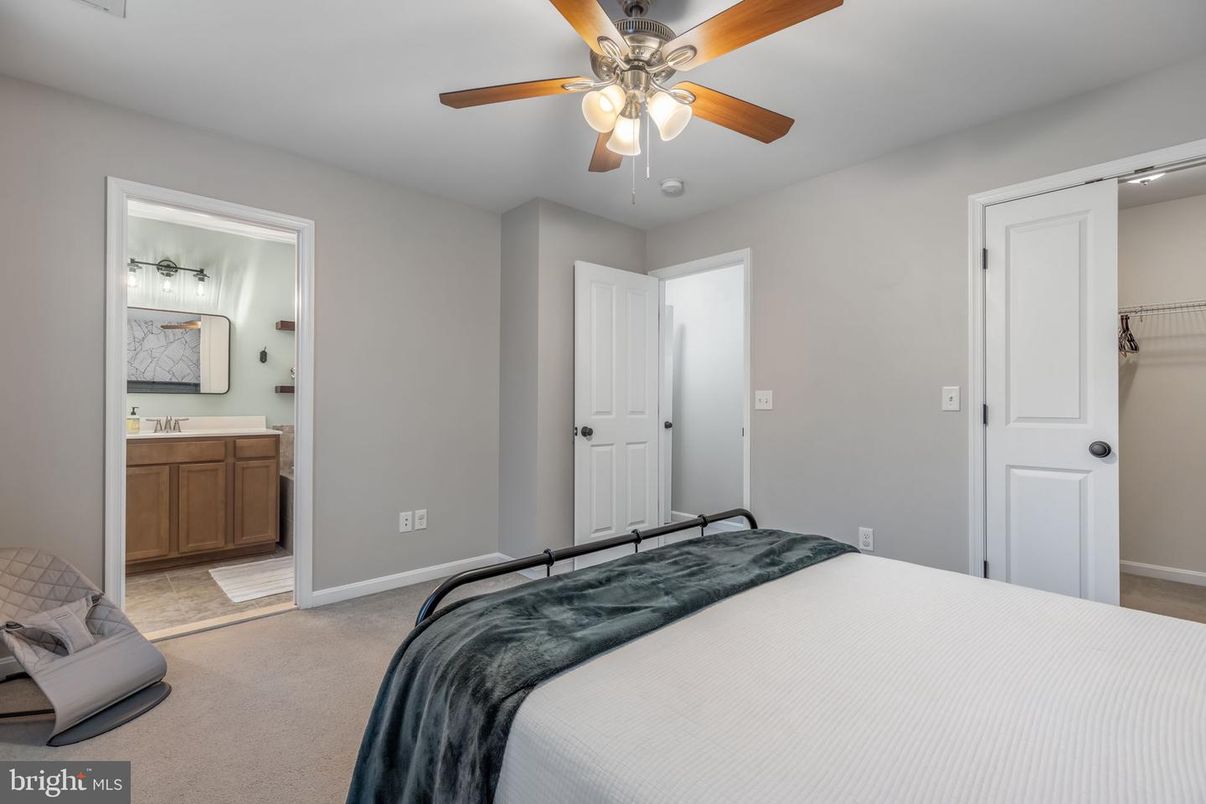 Bathroom, Bedroom, Interior