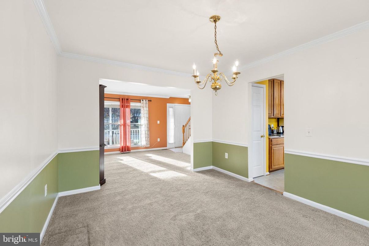 Chandelier, Empty room, Interior