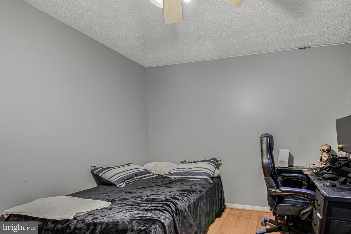 Bedroom, Home Office, Interior, Wood Texture Flooring