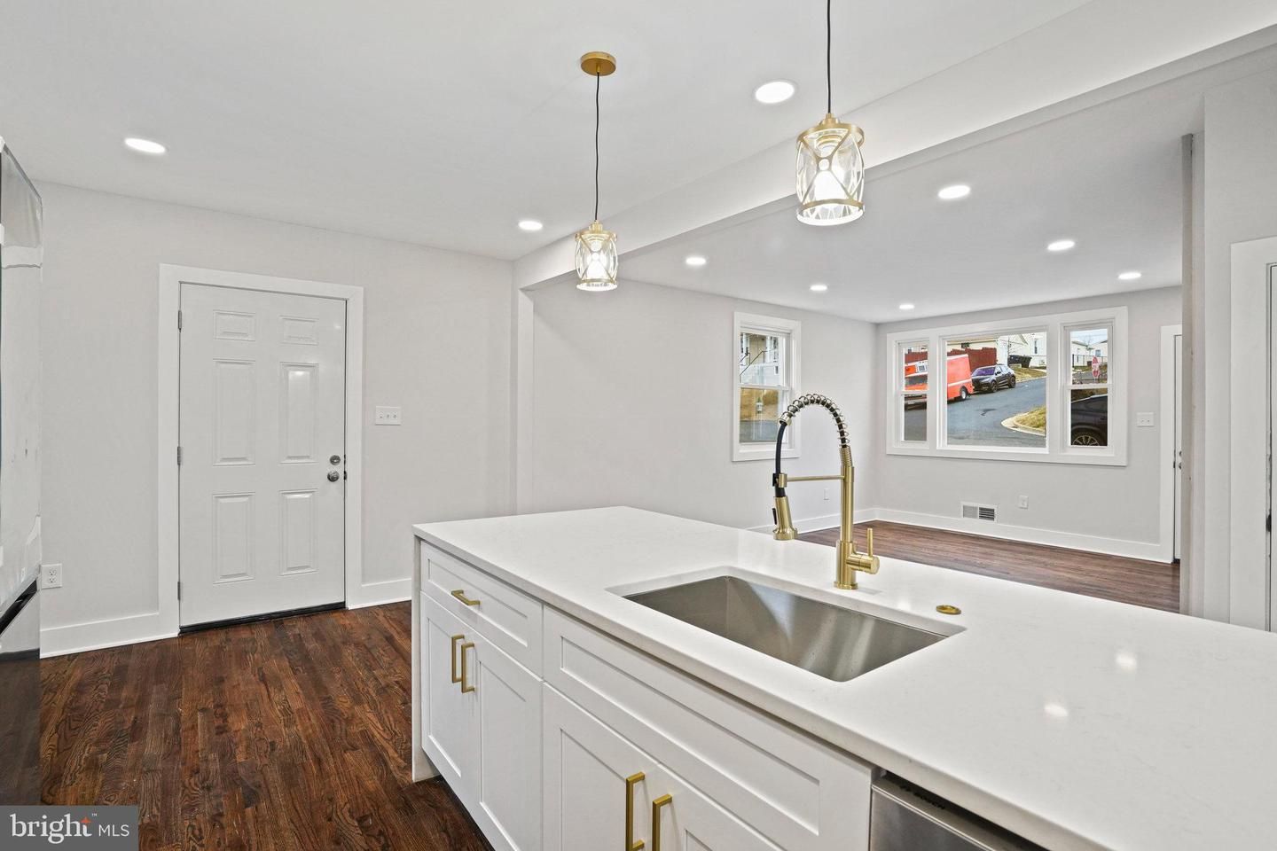 Interior, Kitchen, Pendant Lights, Recessed Lighting, Wood Texture Flooring