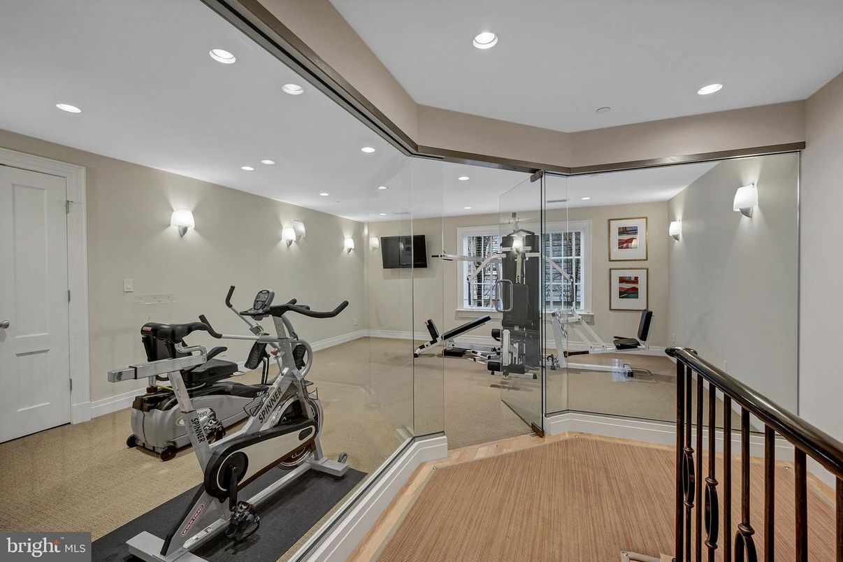 Fitness Equipment, Interior, Recessed Lighting