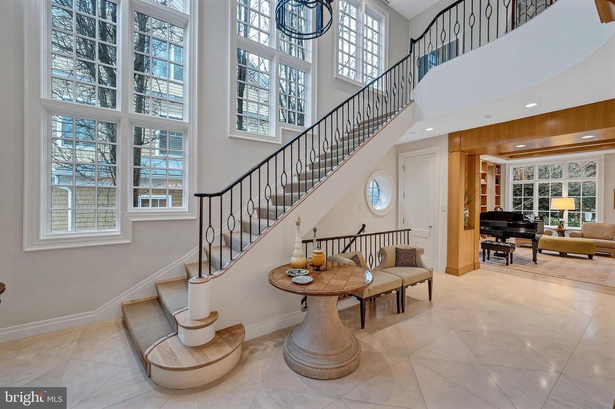 Interior, Piano, Recessed Lighting