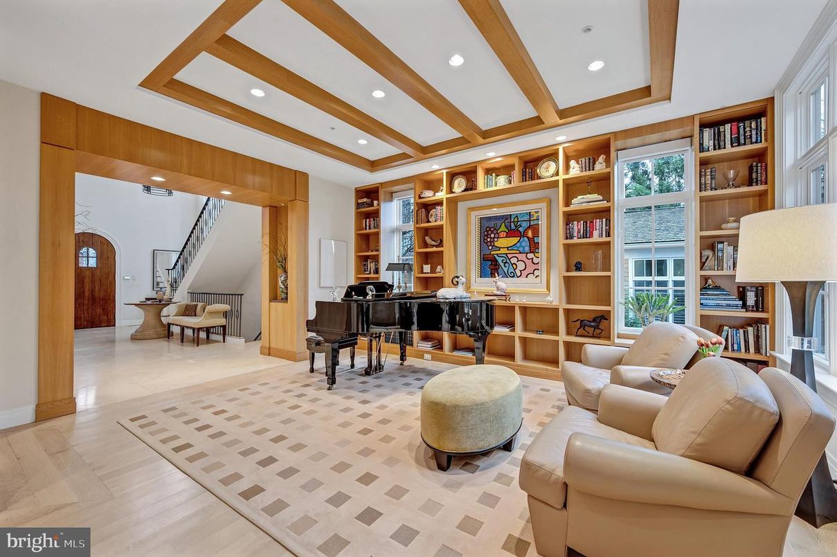 Interior, Living room, Piano, Recessed Lighting, Wooden Beams, Wood Texture Flooring