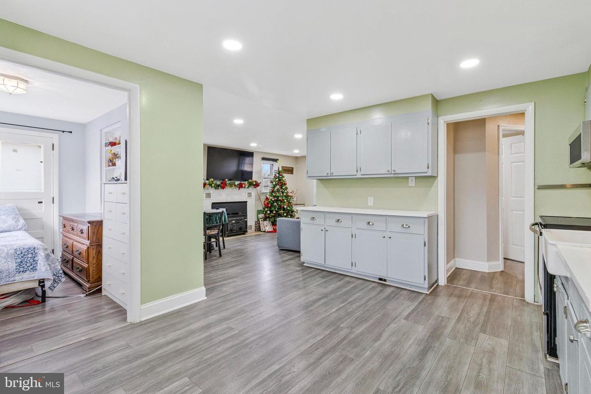 Fireplace, Interior, Recessed Lighting, Wood Texture Flooring