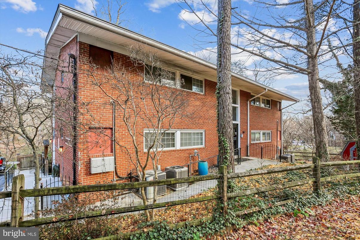 Exterior, Facade, Brick Facade, None