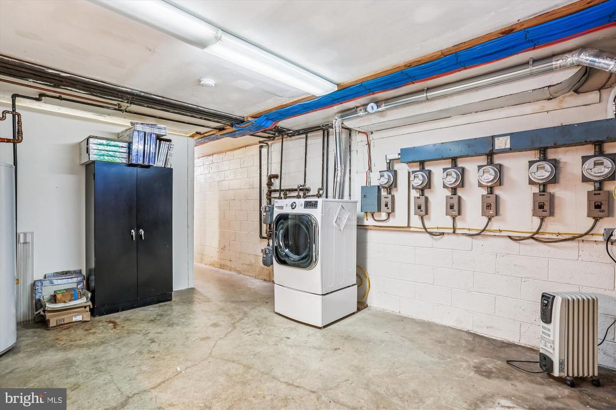 Interior, Stone Walls, Washer