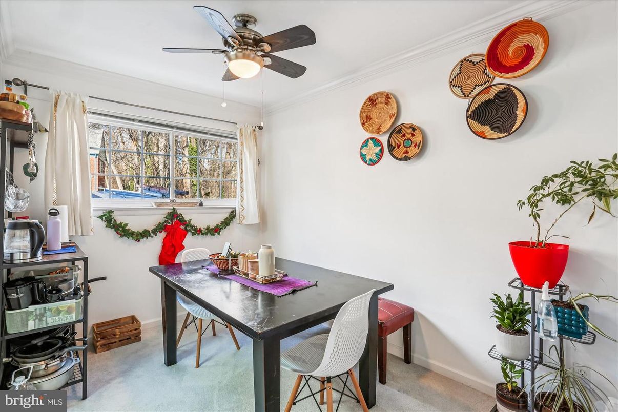 Dining room, Interior