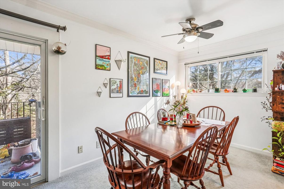 Dining room, Interior