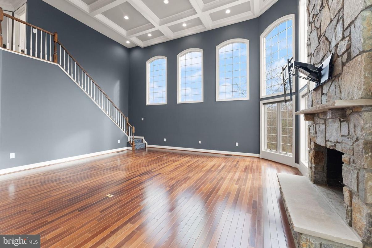 Fireplace, Interior, Recessed Lighting, Wood Texture Flooring