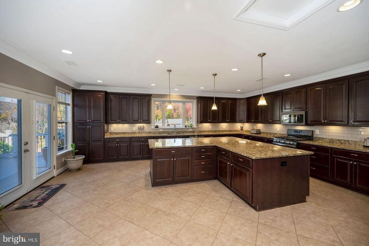 Interior, Kitchen, Pendant Lights, Recessed Lighting