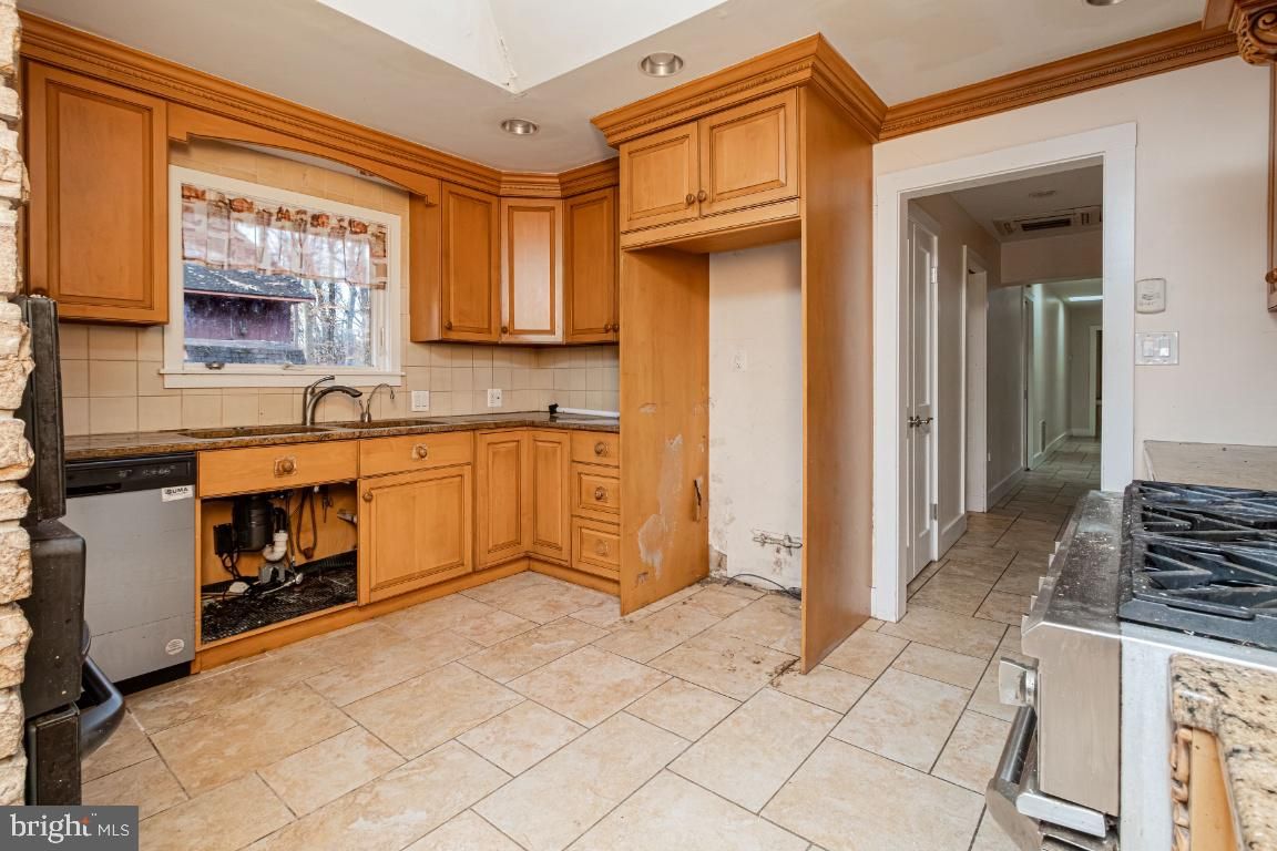 Interior, Kitchen, Recessed Lighting