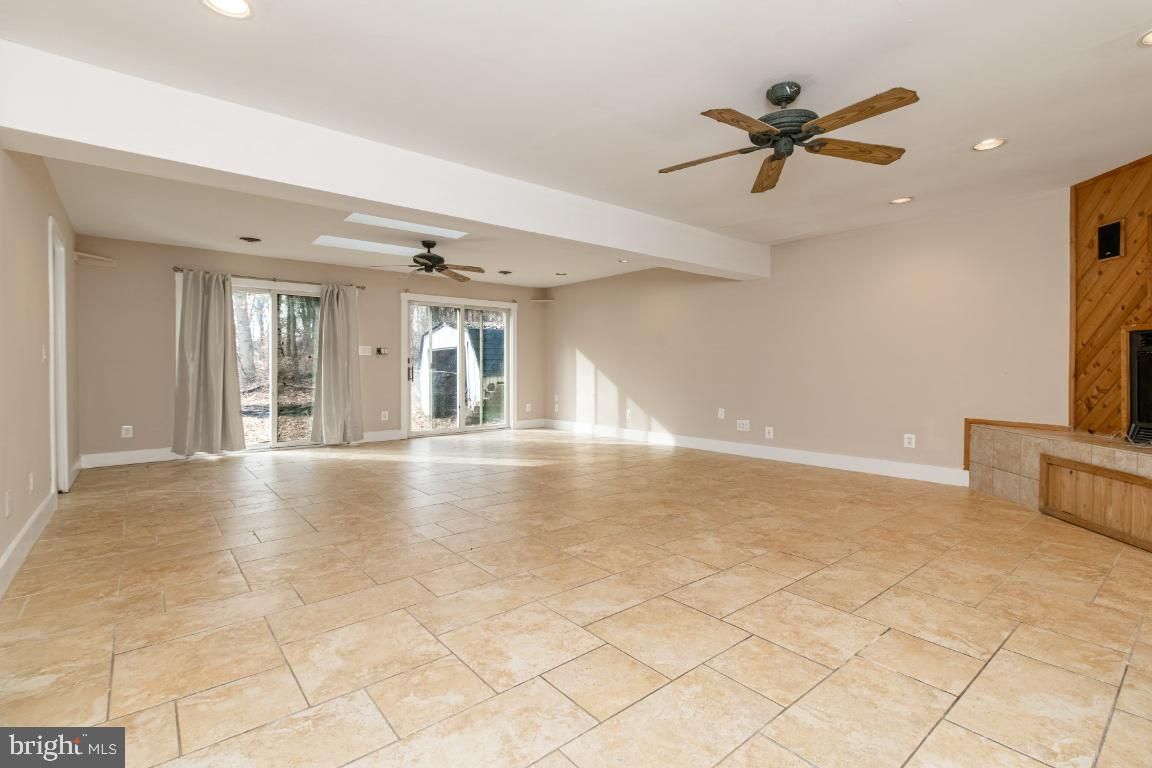 Empty room, Fireplace, Interior, Recessed Lighting