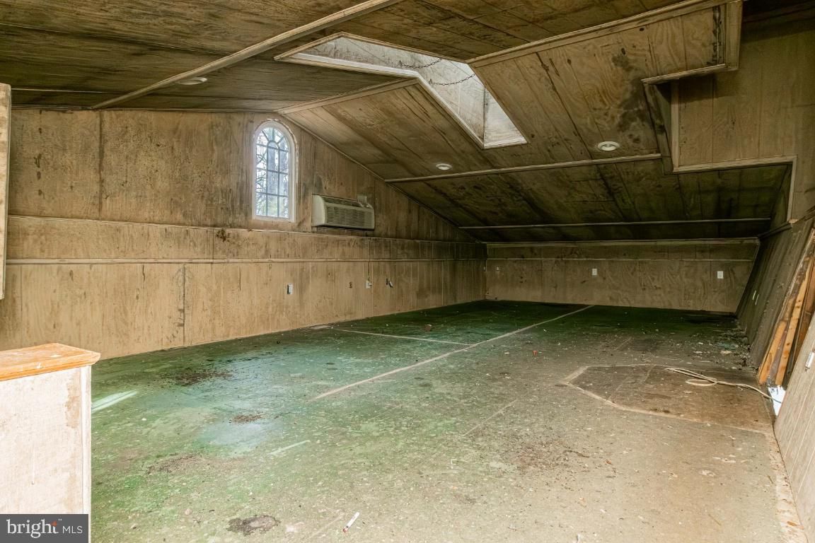 Interior, Wooden Ceilings, Wooden Walls