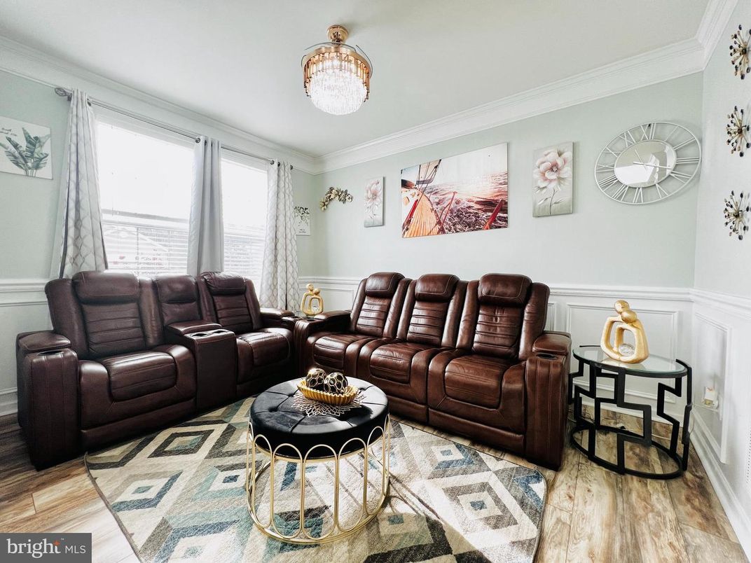 Chandelier, Interior, Living room, Wood Texture Flooring