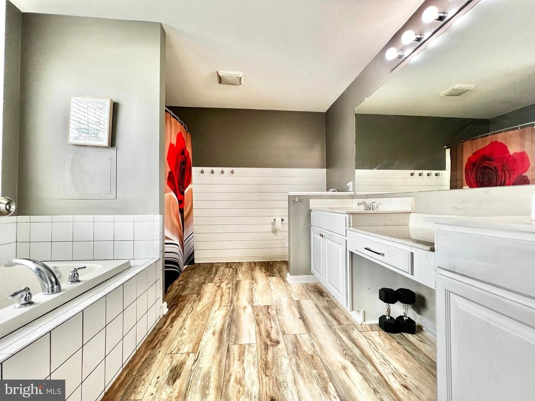 Bathroom, Interior, Wood Texture Flooring