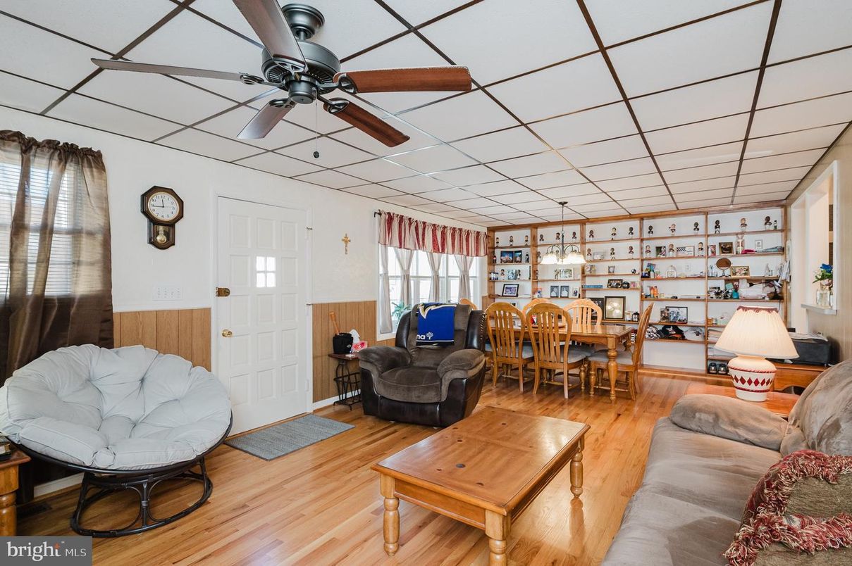 Dining room, Interior, Living room, Wood Texture Flooring