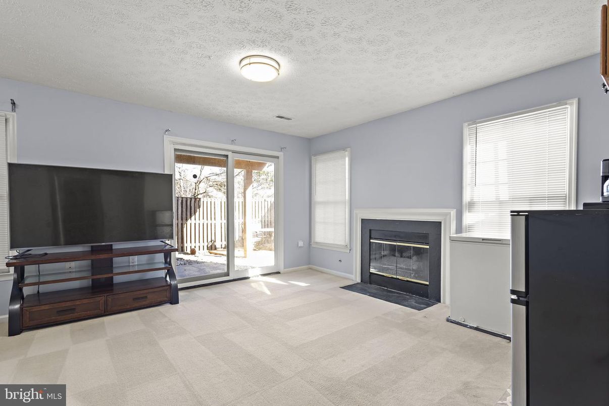 Empty room, Fireplace, Interior